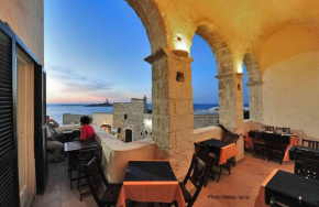 Гостиница Rocca Sul Mare Hotel  Виесте
